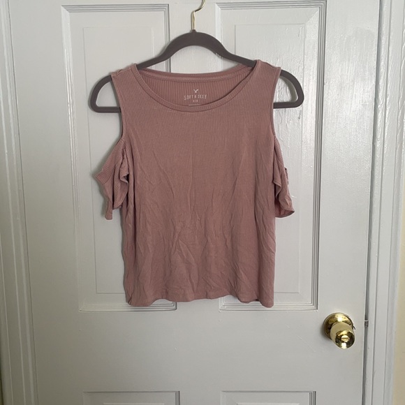 Large Pink Ribbed Cold Shoulder Top American Eagle - Picture 2 of 6